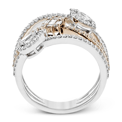 Fashion Ring in 18k Gold with Diamonds