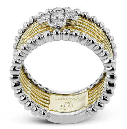 Fashion Ring In 18k Gold With Diamonds