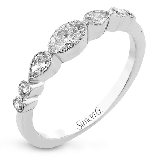 Fashion Ring in 18k Gold with Diamonds - Simon G. Jewelry