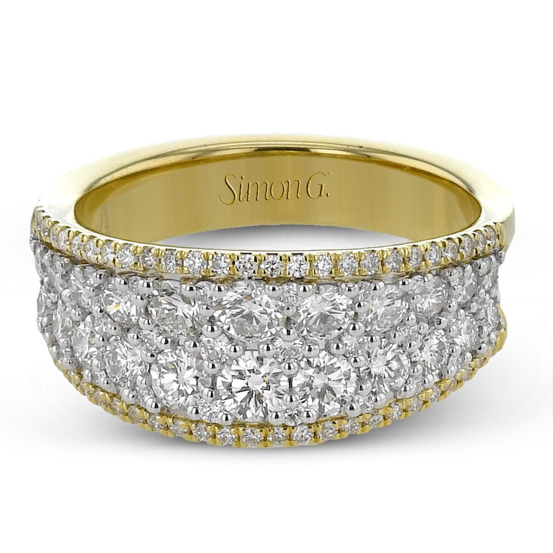 Fashion Ring In 18k Gold With Diamonds