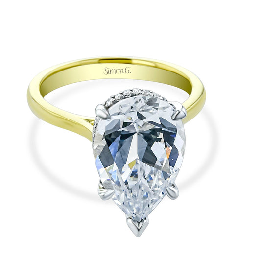 Pear-cut Hidden Halo Engagement Ring in 18k Gold with Diamonds