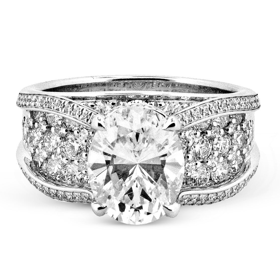 Round-Cut Engagement Ring In 18k Gold With Diamonds