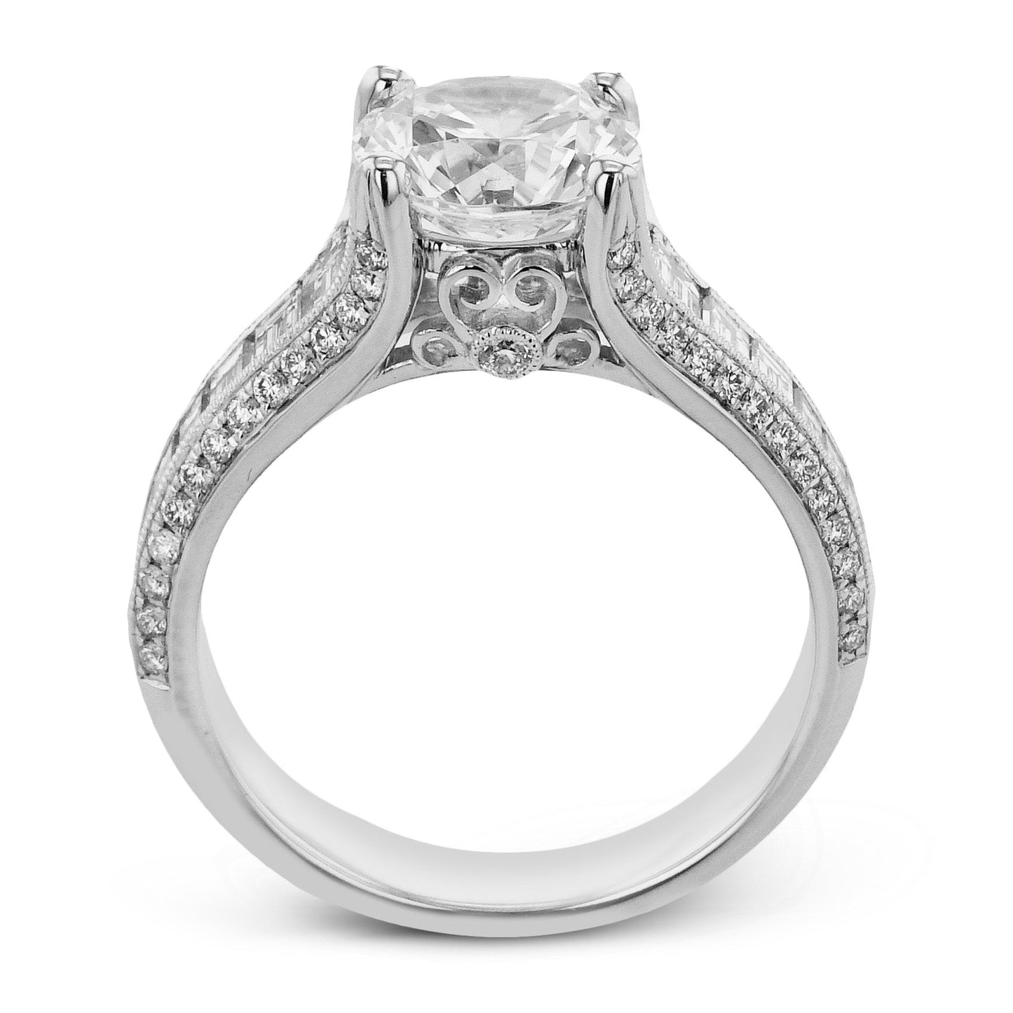 Round-Cut Engagement Ring In 18k Gold With Diamonds