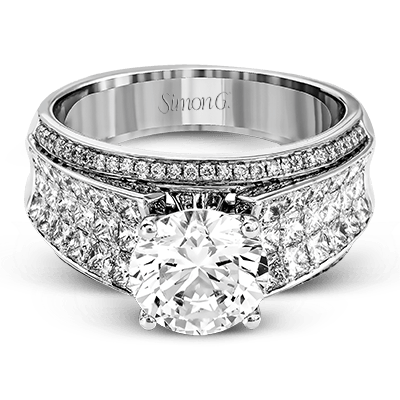 Round-Cut Engagement Ring In 18k Gold With Diamonds