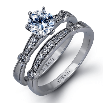 Round - cut Engagement Ring & Matching Wedding Band in 18k Gold with Diamonds - Simon G. Jewelry