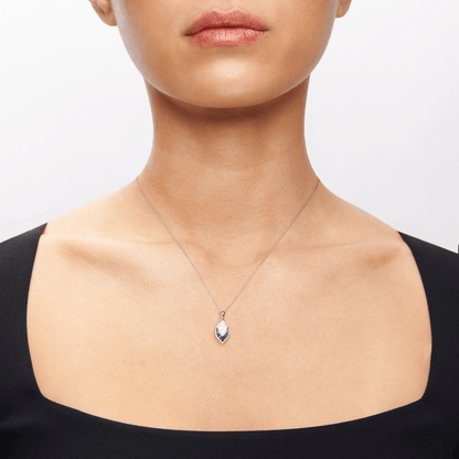 Sapphire Pendant Necklace in 18k Gold with Diamonds