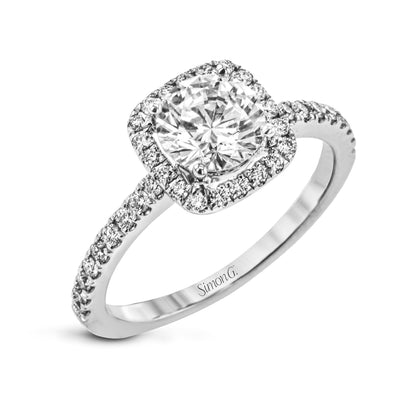 Round-cut Halo Engagement Ring & Matching Wedding Band in 18k Gold with Diamonds